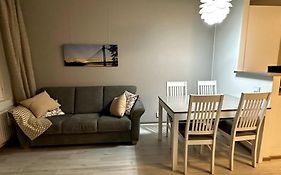 Quality Apt In The City Center For 5 - Brand New